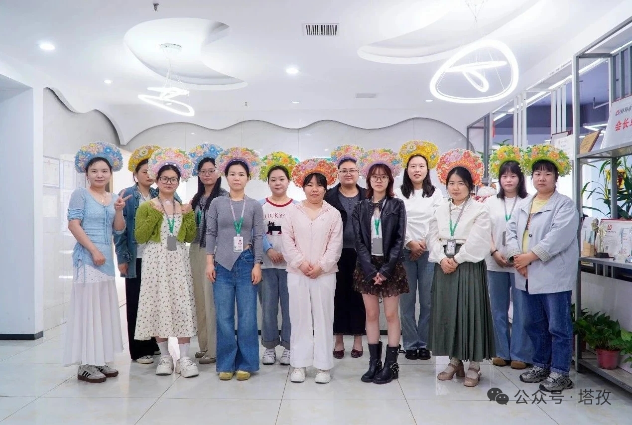 溫情暖初夏，簪花謝母恩｜塔孜科技集團母親節(jié)主題活動成功舉辦！